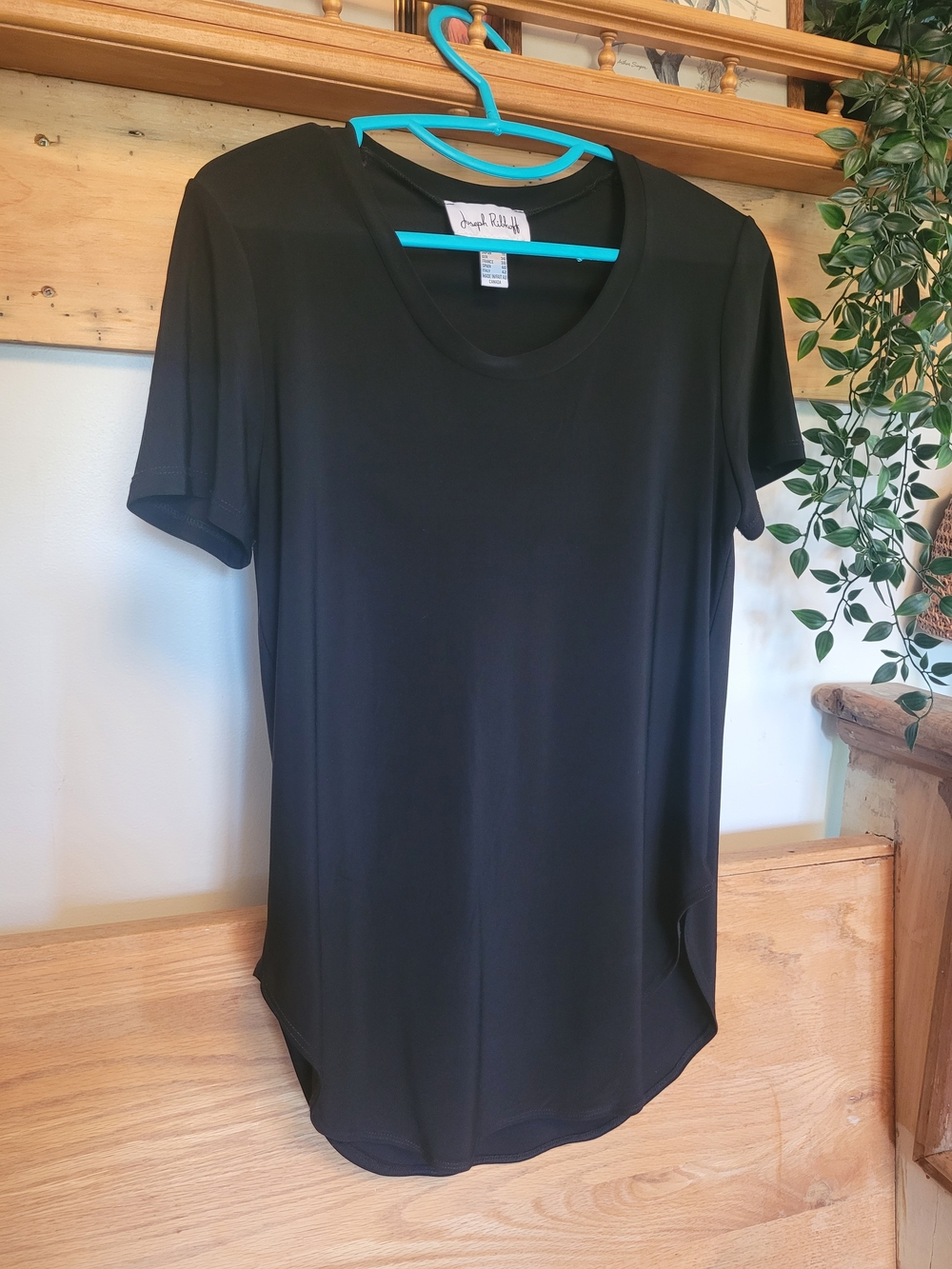 Joseph Ribkoff Classic Black Short Sleeve Scoop Neck Tee